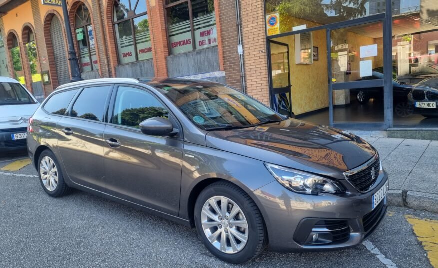 PEUGEOT 308 FaMILIAR 15 Hdi STYLE