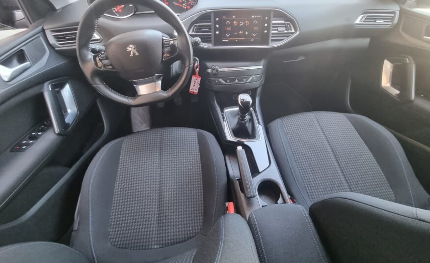 PEUGEOT 308 FaMILIAR 15 Hdi STYLE
