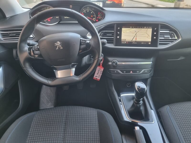 PEUGEOT 308 FaMILIAR 15 Hdi STYLE