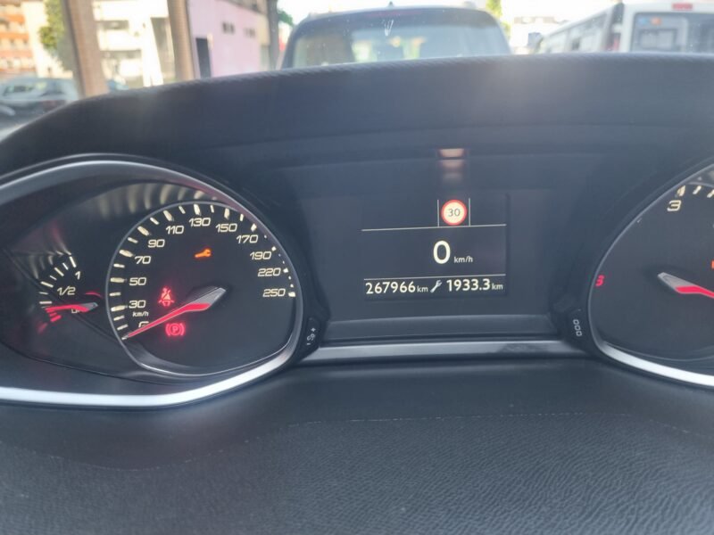 PEUGEOT 308 FaMILIAR 15 Hdi STYLE