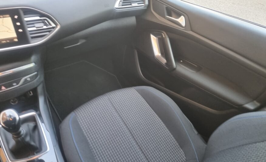 PEUGEOT 308 FaMILIAR 15 Hdi STYLE