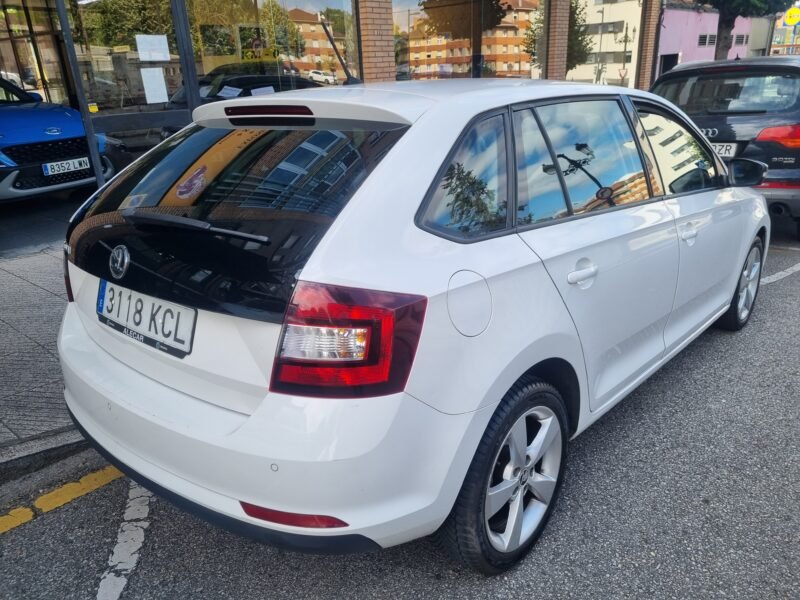 SKODA Rapid 16 tdi style