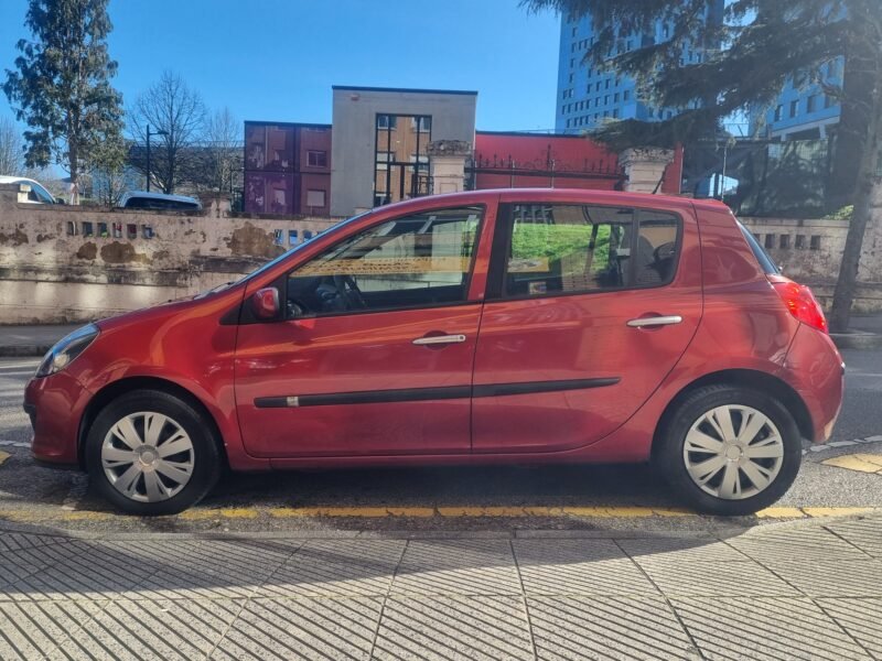 RENAULT CLIO 15 D MITO