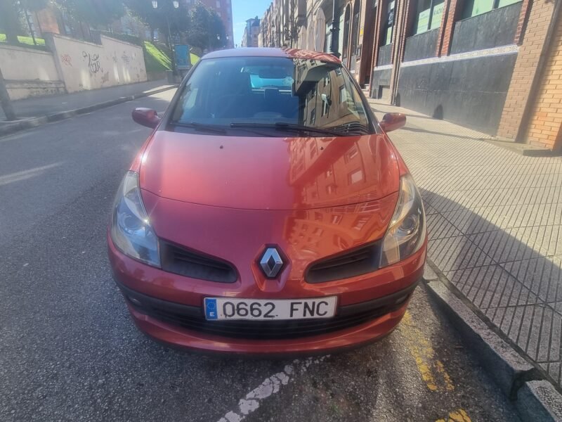 RENAULT CLIO 15 D MITO