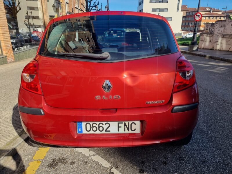 RENAULT CLIO 15 D MITO